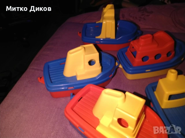  Комплект от 5 играчки лодки Androni маркови за баня вода, снимка 5 - Водни спортове - 53328079
