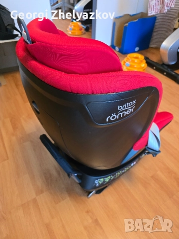Столче за кола Britax Romer Dualfix2, ISOFIX, снимка 5 - Столчета за кола и колело - 52400262