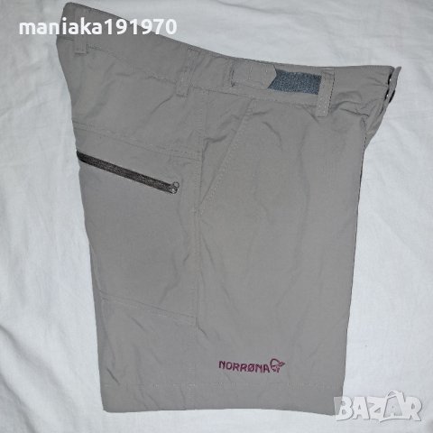 Norrona Bitihorn Light weight Shorts (M) дамски трекинг панталони, снимка 4 - Къси панталони и бермуди - 40187913