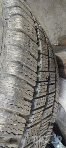 255 40 20 4броя и 235 65 16 C за Спринтер Крафтер 9мм грайфер  , снимка 12 - Гуми и джанти - 51594360