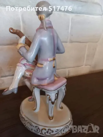 Порцеланова фигура Hollohaza, снимка 5 - Антикварни и старинни предмети - 48943678