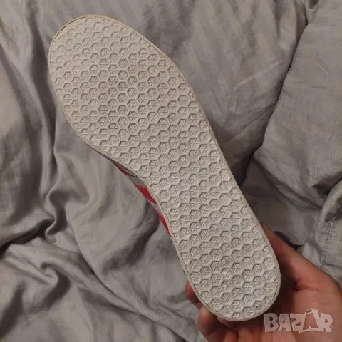 кецове   ADIDAS Gazelle Grey Red Man номер  42 2/3, снимка 17 - Кецове - 33223747