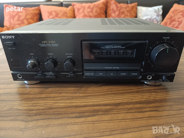 Продавам стерео амплитудер.SONY