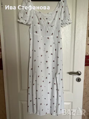 Нова женствена нежна бяла дълга рокля 100% вискоза рози 