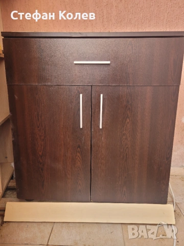 Шкаф за дневна, офис или спалня