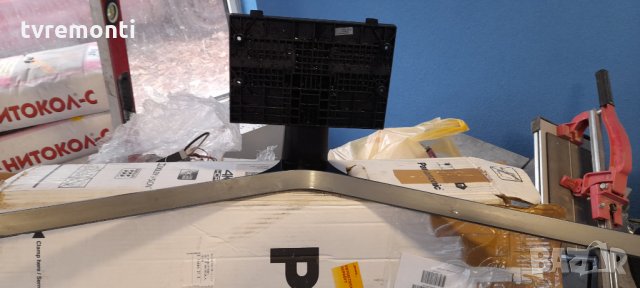  оригинална стойка BN61-15590X за телевизор SAMSUNG, модел UE65RU7472U