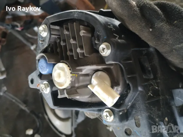 Халогени - LED и крепежи за Mazda 2 , 2017g, снимка 5 - Части - 47582637