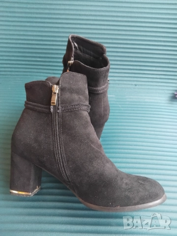 Дамски черни боти, снимка 5 - Дамски боти - 52493213