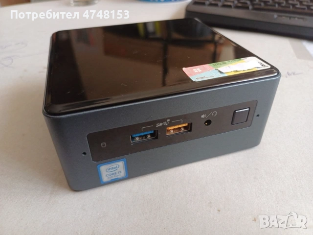 Intel NUC BoxNUC8i3BEH2 – Високопроизводителен мини компютър, снимка 2 - Работни компютри - 53678560