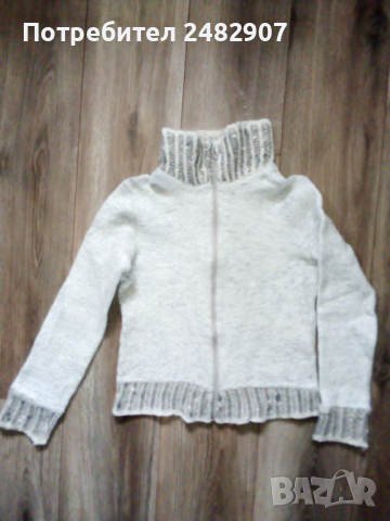 Детска жилетка, снимка 3 - Детски пуловери и жилетки - 44746272