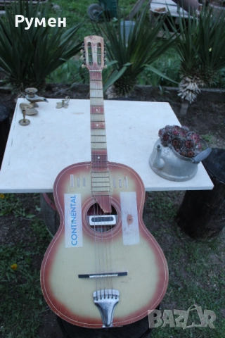 Винтидж акустична китара (Кремона), снимка 2 - Китари - 52634178