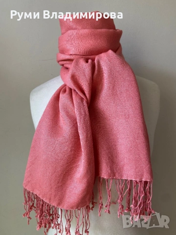 Коралово розов шал от 70% пашмина и 30% коприна, снимка 5 - Шалове - 53882591