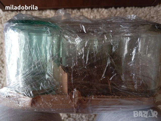 Стъклени буркани, различни с винтови капачки , снимка 10 - Буркани, бутилки и капачки - 53343023