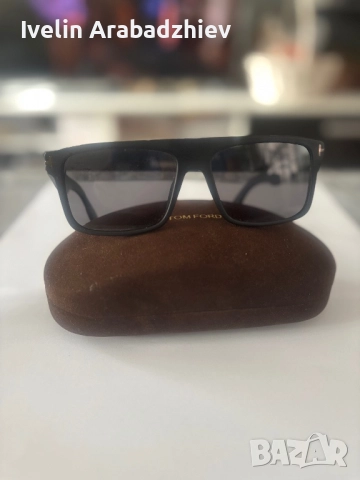 Слънчеви очила Tom Ford, снимка 3 - Слънчеви и диоптрични очила - 52710856