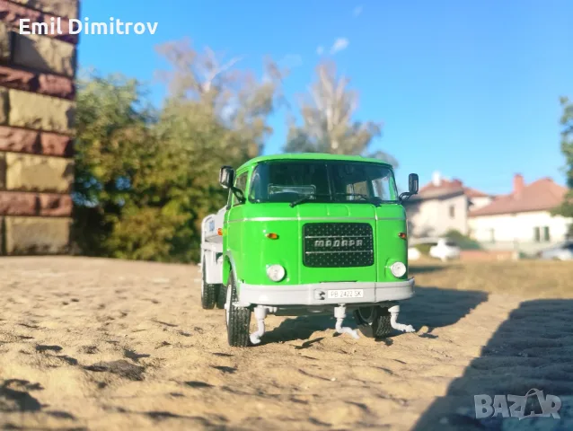 Умален модел на Шкода Мадара в мащаб 1:43, снимка 9 - Колекции - 55731448