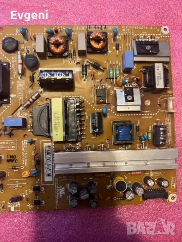 LG 42LB5500,42LF5800 счупени дисплей на части, снимка 17 - Части и Платки - 52612401