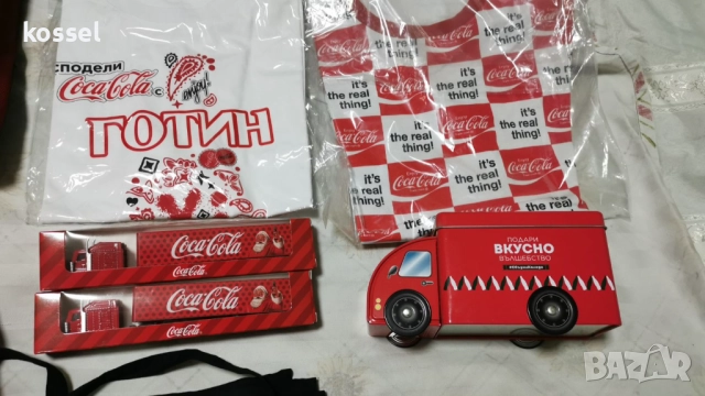 Кока-кола тениски, кърпа,термус и други за колекционери, снимка 8 - Колекции - 44768690