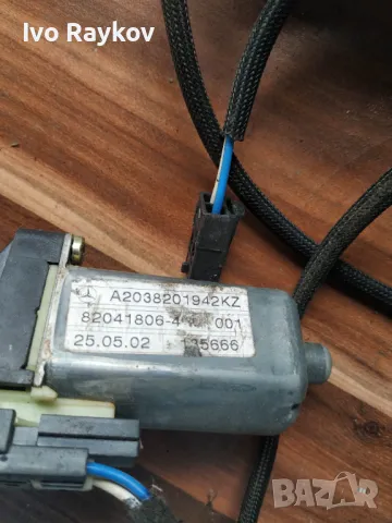 Електромотор за стъклоподемник за Mercedes-Benz C W203 , A20382042, снимка 4 - Части - 49215480