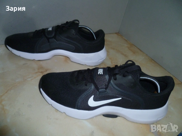 NIKE нови маратонки №45