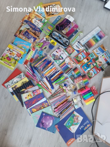 Голям лот нови ученически пособия всичко е ново  , снимка 1