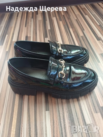 Лоуфъри, снимка 2 - Дамски ежедневни обувки - 51775845