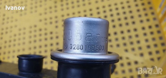 Горивна рейка бензинови дюзи с Регулатор налягане Bosch 0280160503, снимка 3 - Части - 38546989