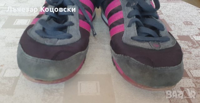 Дамски маратонки Adidas, снимка 1 - Маратонки - 31650418