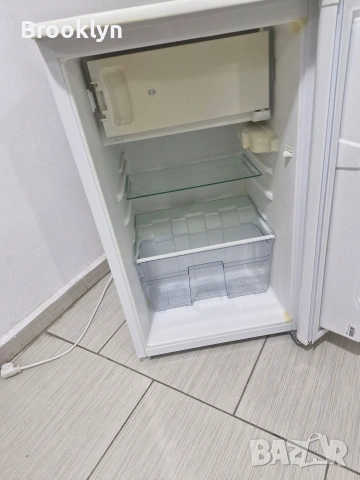 Продава се хладилник , снимка 2 - Хладилници - 54277233