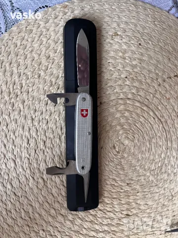 Victorinox 1983 година