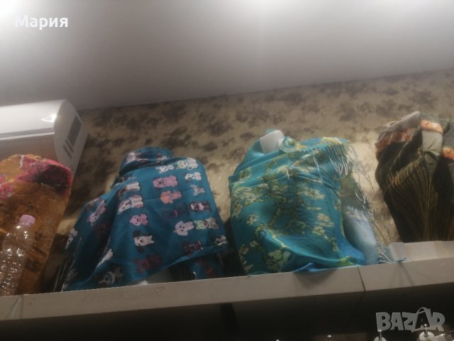 Нови Пролетни меки шалове с котета 🐈, 🐶 кучета и цветя 💐 . Дължина 180 см/70 см ширина, снимка 3 - Шалове - 38967880