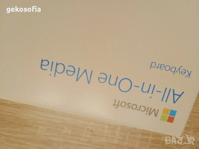 Майкрософт безжична клавиатура с тъч пад, снимка 9 - Клавиатури и мишки - 53933541