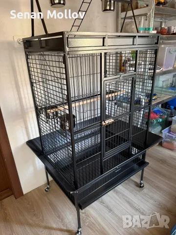 Клетки за големи папагали