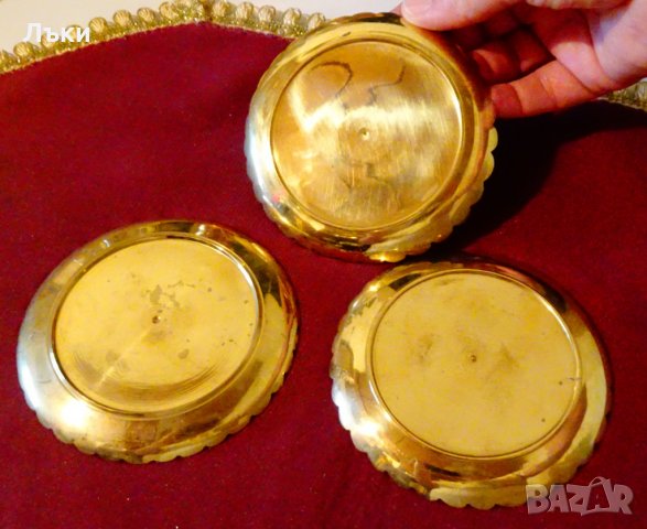 Старинна релефна бронзова чиния,подложка. , снимка 5 - Антикварни и старинни предмети - 30105408