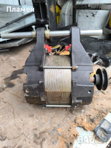 Електродвигател от професионална пералня