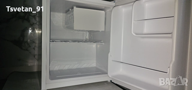 Минибар Crown, снимка 2 - Хладилници - 53309483