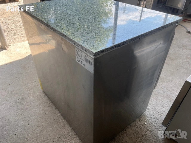 Хладилна маса с гранит професионална profesionalna hladilna masa s granit, снимка 2 - Обзавеждане на кухня - 54238657