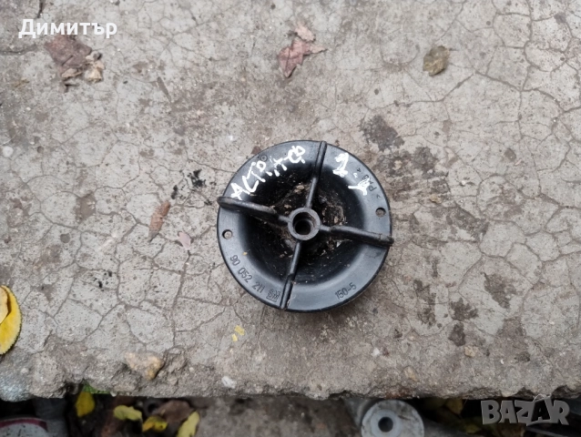 Винт Резервна Гума За Опел Астра Ф 1994г / Opel Astra F 1994y