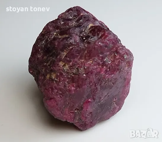 Самороден рубинен кристал с наситен цвят - 55кт.! Нетретиран! Нов!, снимка 9 - Други - 49832574