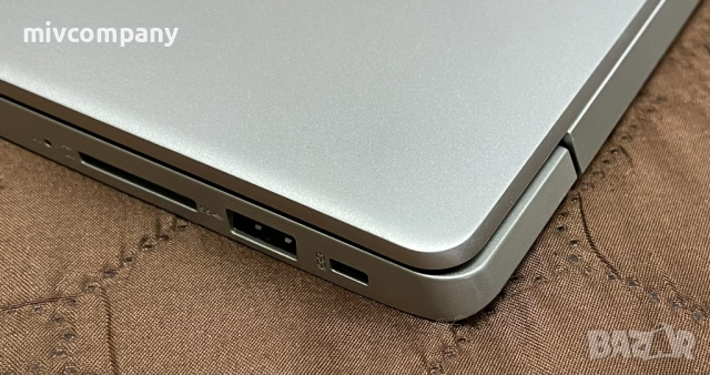 Лаптоп Lenovo IdeaPad 330S-15IKB, снимка 8 - Лаптопи за дома - 52424917