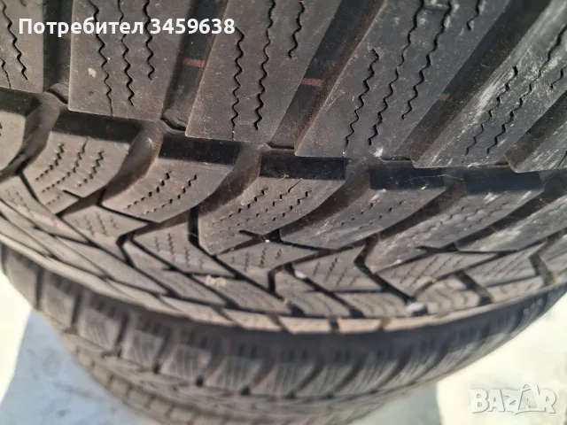 Зимни гуми DUNLOP 225/45/17, снимка 2 - Гуми и джанти - 55932067
