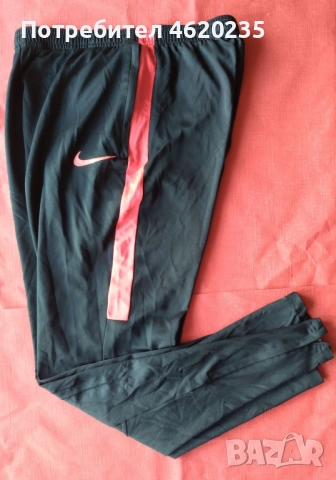 Nike размер S, снимка 2 - Спортни дрехи, екипи - 52265774