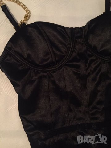 Черна рокля сатен с верижки Avin Alessa Cliche, снимка 15 - Рокли - 35057151