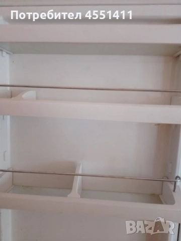 Хладилник Либхер с фризер - използван, снимка 4 - Хладилници - 52502415