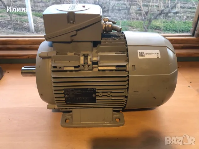 Трифазен електромотор Siemens 4kw, 1460об/мин, снимка 2 - Електродвигатели - 49103133