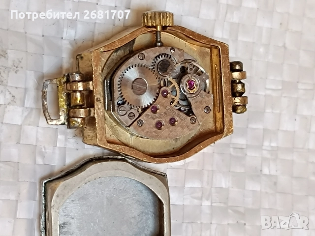 позлатен дамски часовник Limit , снимка 4 - Дамски - 52963829