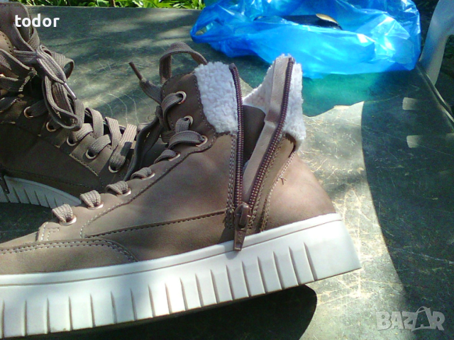 продавам дамски обувки-като боти, снимка 2 - Дамски боти - 53984321