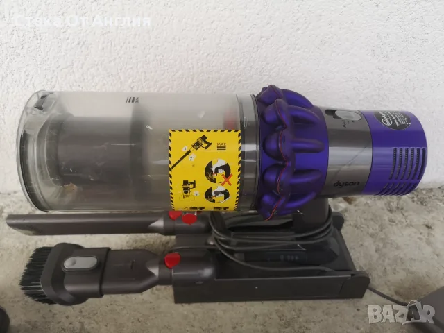 Прахосмукачка Dyson V10 на батерии, снимка 8 - Прахосмукачки - 55943785