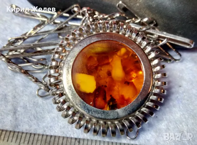 КРАСИВ АЖУРЕН ВИНТИДЖ АРТ СТИЛ КЕХЛИБАРЕН МЕДАЛЬОН КОЛИЕ от БЛАГОРОДНА СТОМАНА и КЕХЛИБАР 48638, снимка 2 - Колиета, медальони, синджири - 48480592