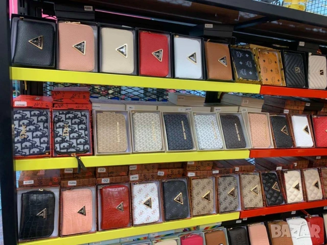 портмонета с кутия ysl saint laurent christian dior louis vuitton guess chanel , снимка 4 - Портфейли, портмонета - 50599659