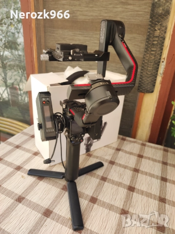 Гимбъл DJI Ronin RS 3 Pro, снимка 4 - Чанти, стативи, аксесоари - 51442535